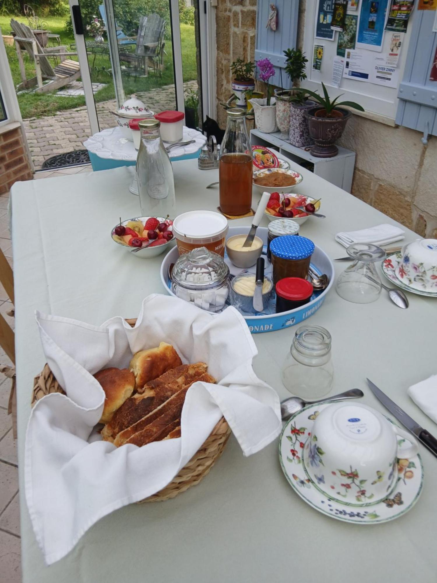 Ma Maison Bleue Saint-Brice-sous-Ranes Exterior photo